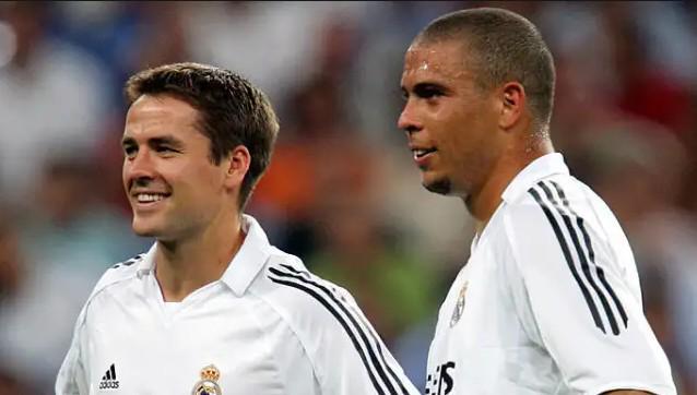 及乘客和机 及乘客和机